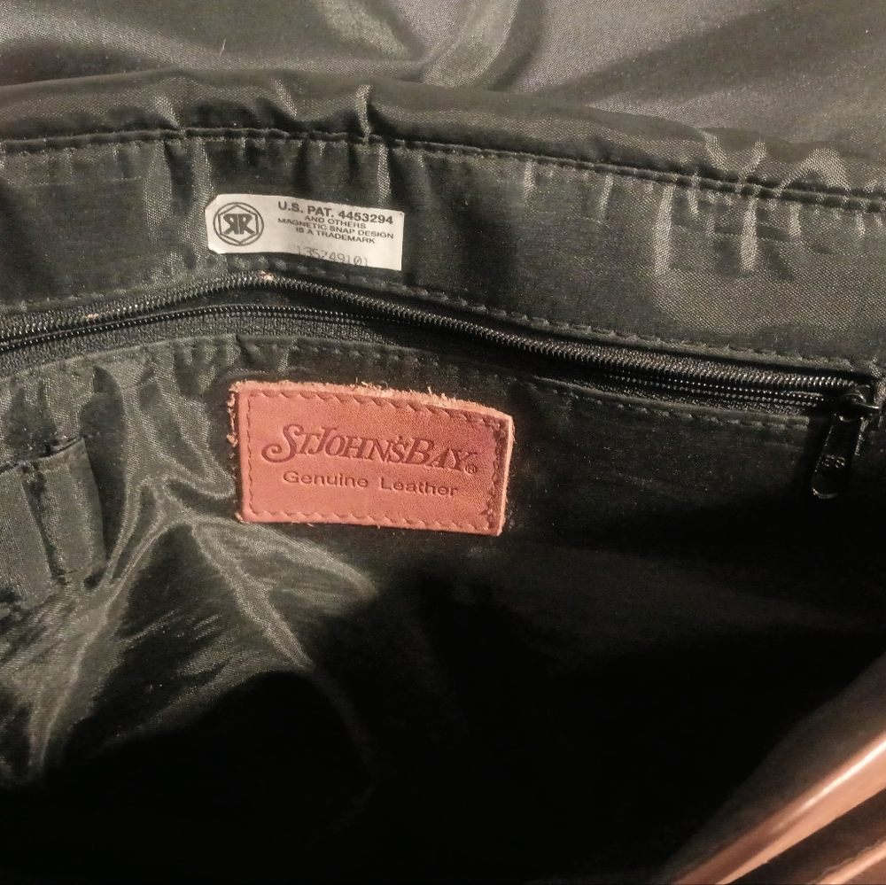 Purse - Picture 2 of 3
